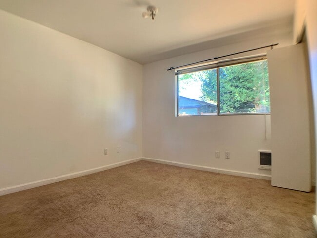 Building Photo - Great Home For Rent