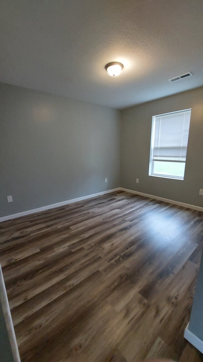 Building Photo - 1408 Omar St