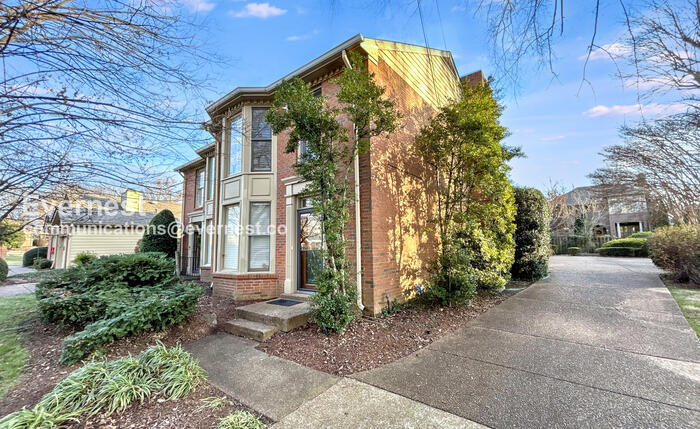 Building Photo - 107 Westover Park Ct