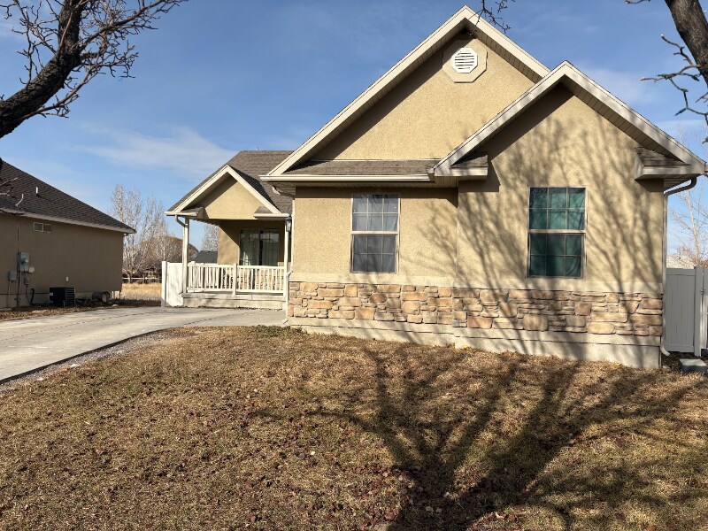 Building Photo - 2103 Partridge Ln