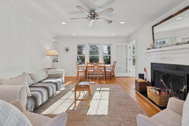 Building Photo - 1240 W Rd