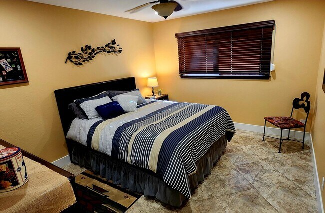 Building Photo - Nicely updated home in 45+ Active Adult Community of Leisure World. Available April 1st, 2025 to ...