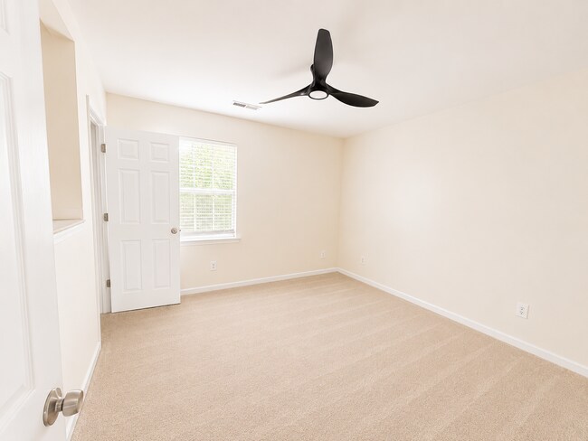 Building Photo - 504 Lowndes Hill Rd