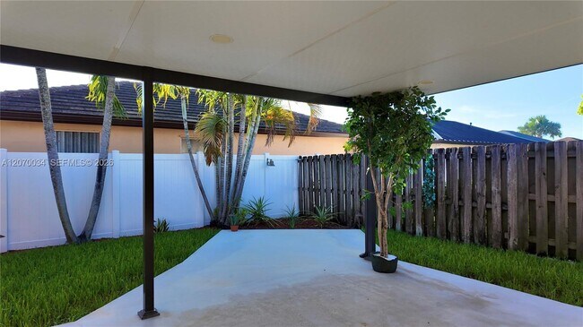 Building Photo - 11570 SW 144th Path