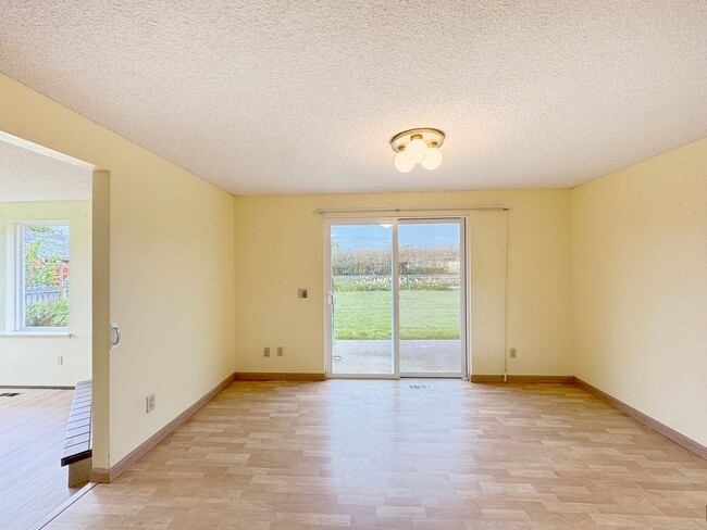 Building Photo - 41 McLaughlin Rd