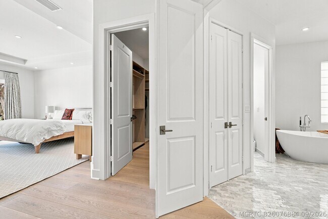 Building Photo - 14334 Stroller Way
