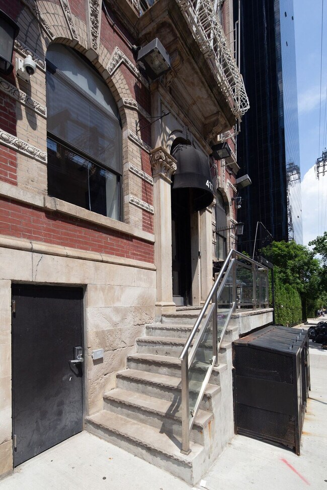 Building Photo - 425 E 58th St