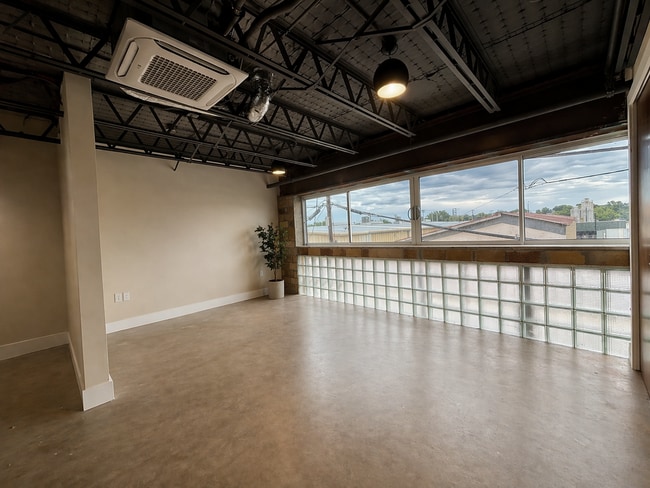 Building Photo - The Garden Lofts