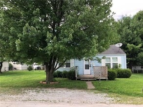 Building Photo - Coming Soon ! Large 2 BR single family hom...