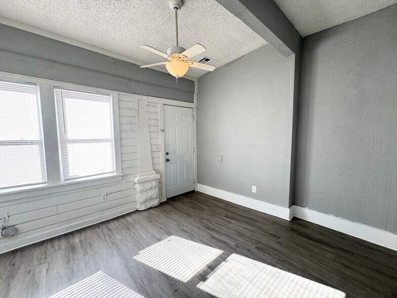 Building Photo - 1119 NW 9th St