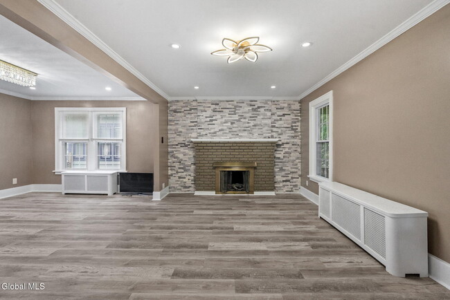 Building Photo - 1123 Ardsley Rd