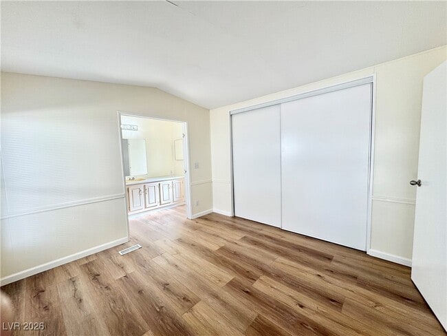 Building Photo - 2336 Jeane Ave