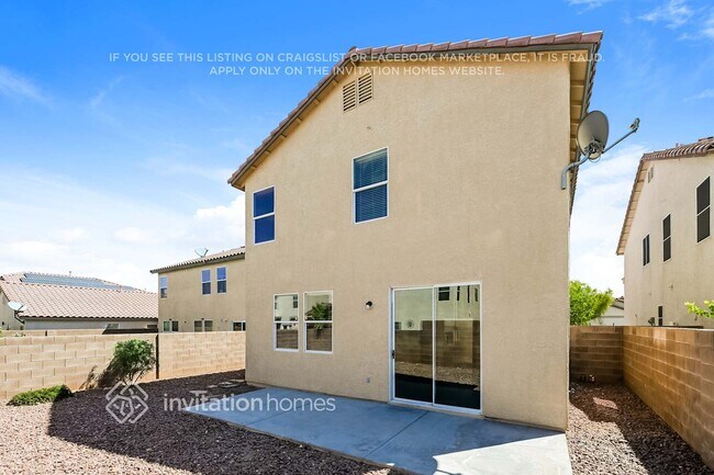 Building Photo - 11169 Alora St