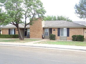 Building Photo - 210 N Troy Ave