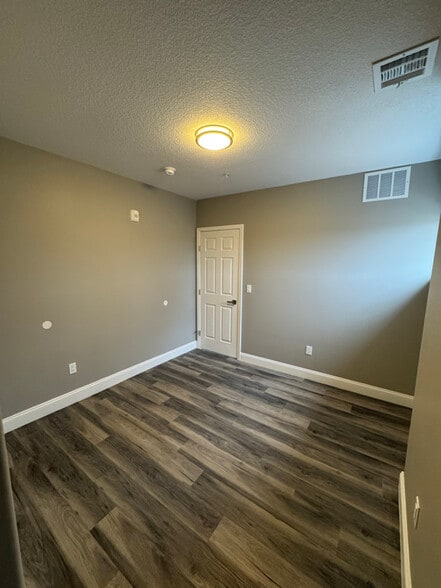 Building Photo - 3000 W Kellogg Dr