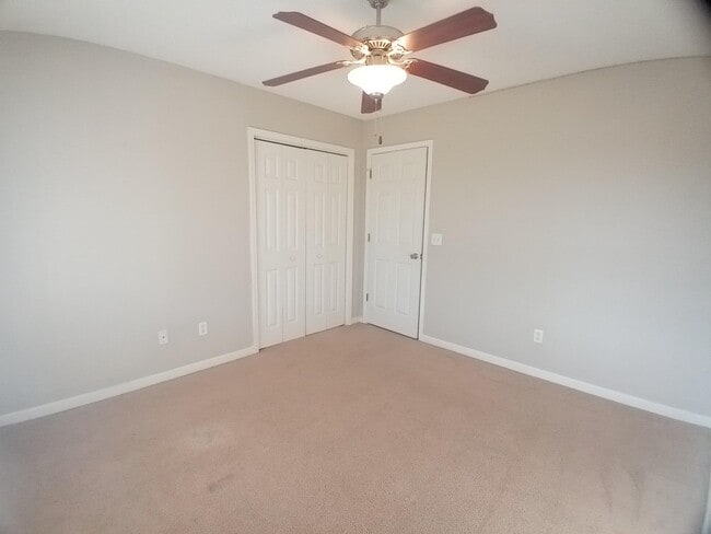 Building Photo - 3525 Drayton Dr