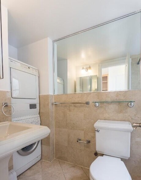 Building Photo - 42 Avenue B