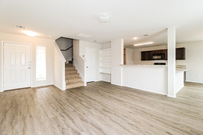 Building Photo - 2847 Briggs Dr