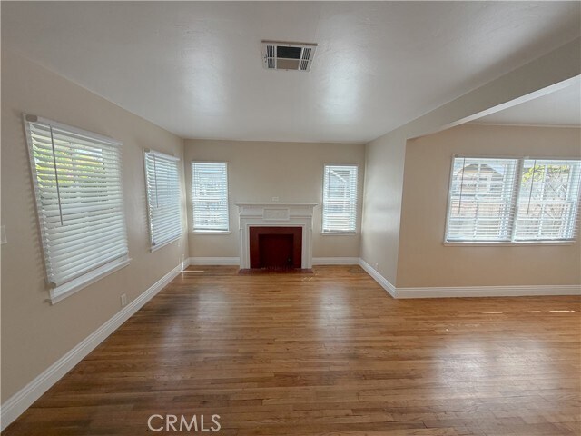 Building Photo - 126 S Batavia St