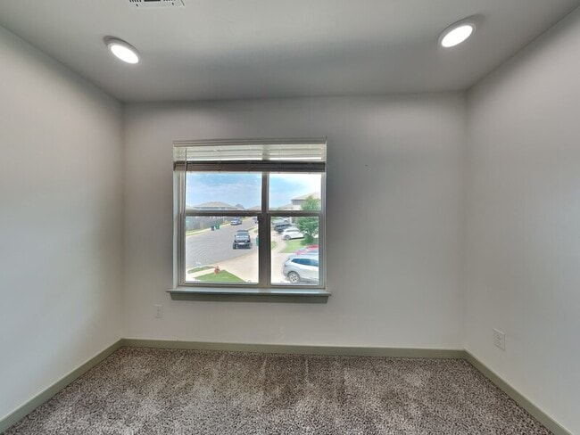 Building Photo - 13526 Vinita Dr