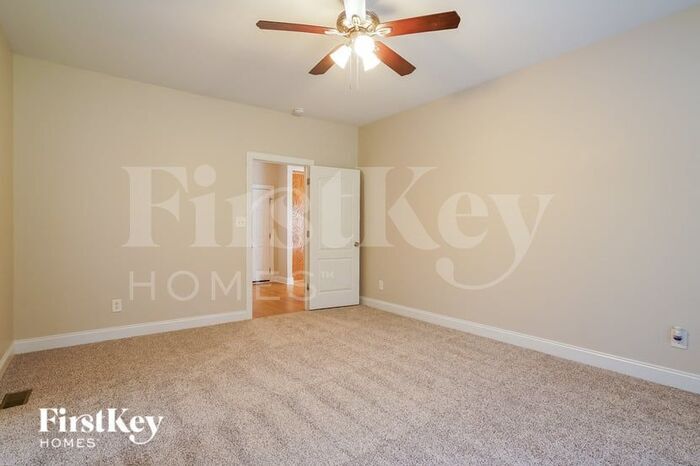 Building Photo - 49 Yellow Daisy Pl