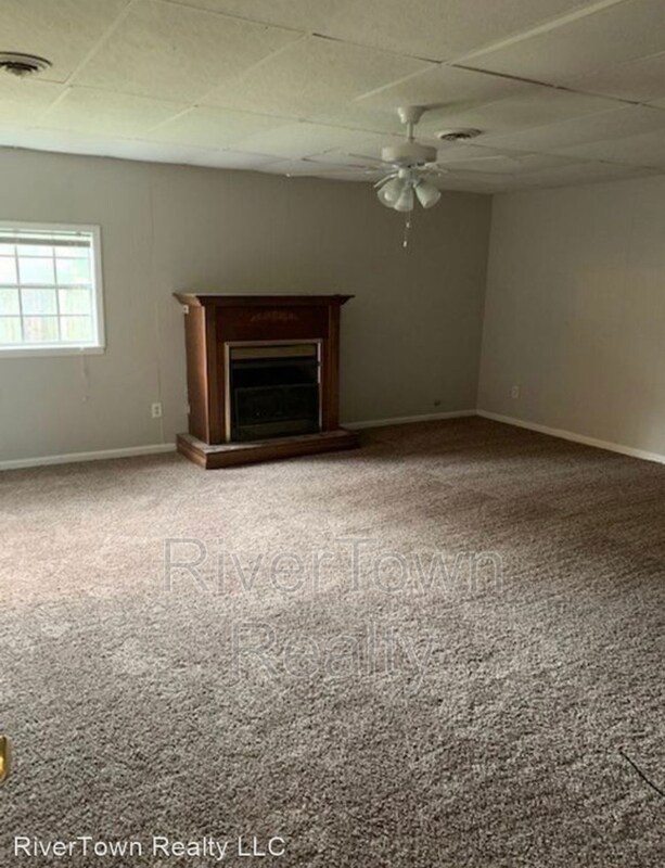 Building Photo - 1424 Ticonderoga Dr