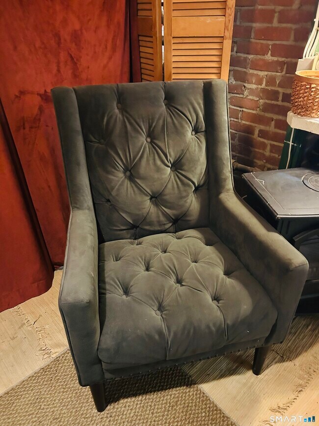 Building Photo - 419 Heritage Vlg