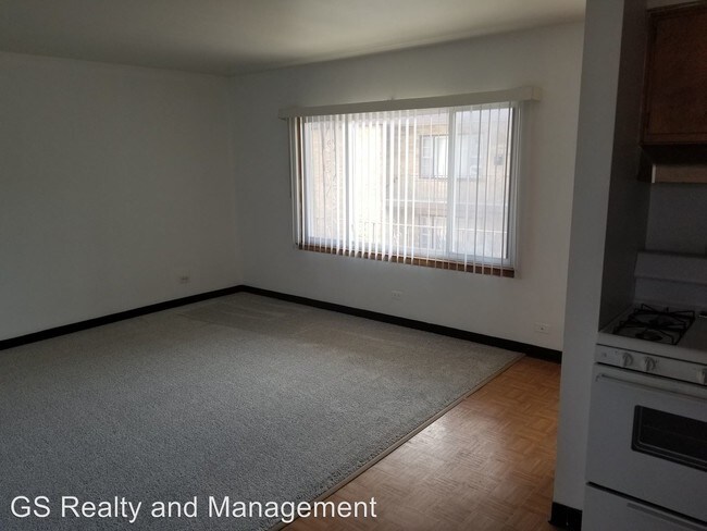 Building Photo - 6625 Pershing Rd