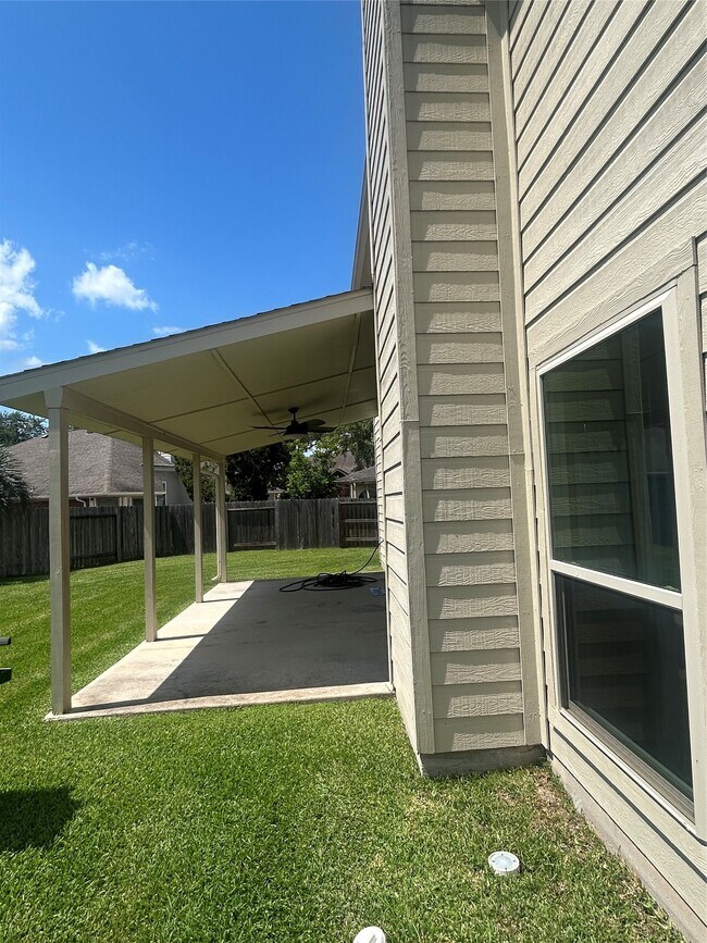 Building Photo - 206 Cheswick Cir