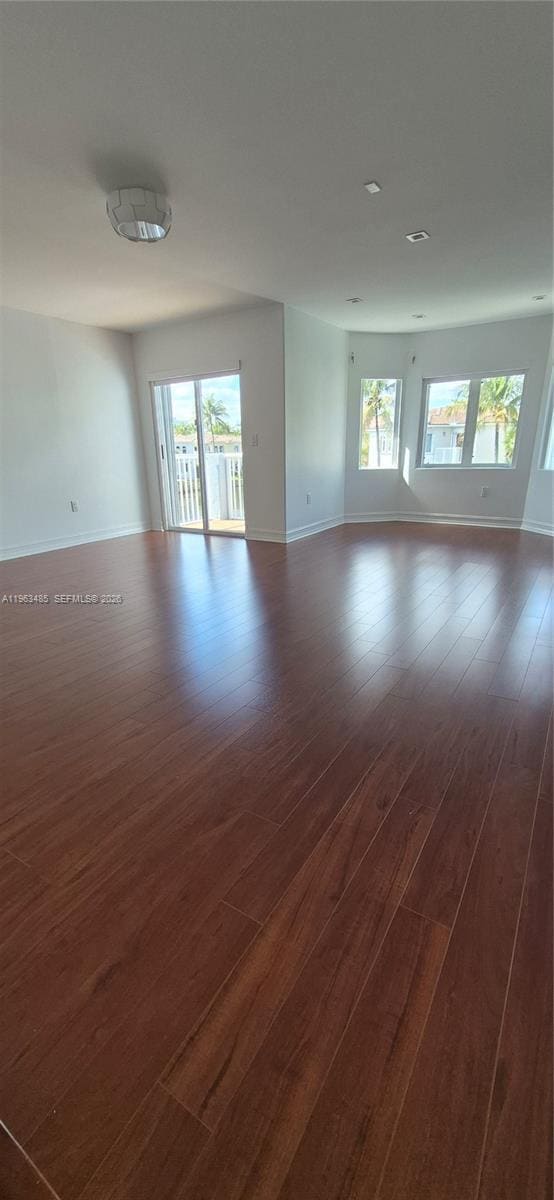 Building Photo - 3172 NE 211th St