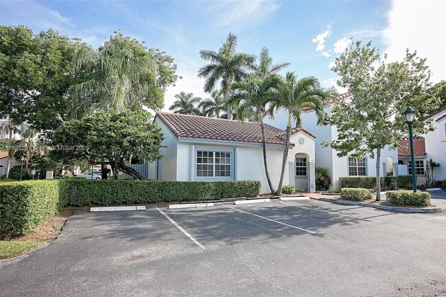 Building Photo - 1361 Cottonwood Cir