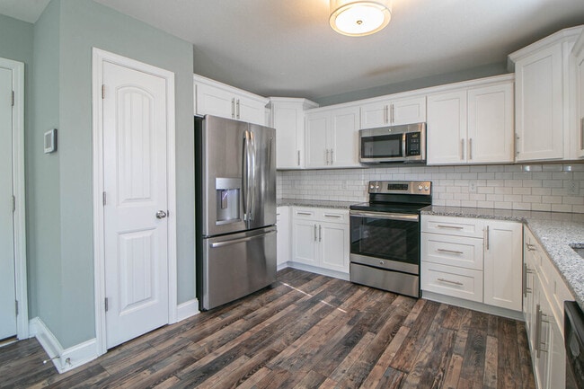Building Photo - 1201 Morstead Dr