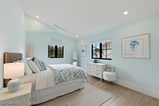 Building Photo - 200 Bahia Point