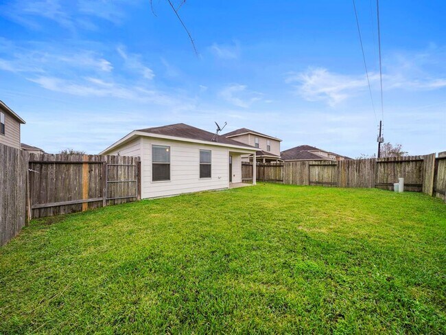 Building Photo - 526 Enchanted Springs Dr