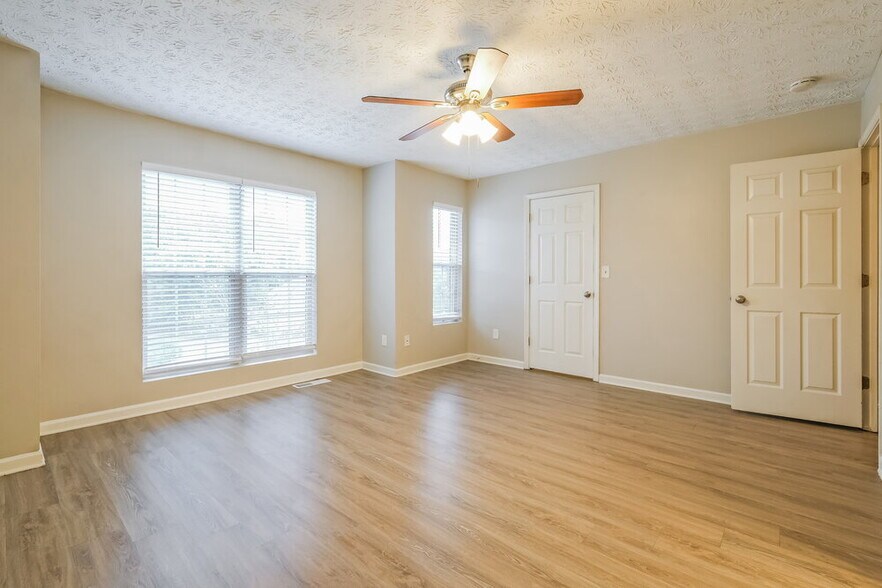 Building Photo - 3904 Waldrop Ln