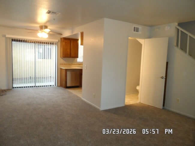 Building Photo - 0160