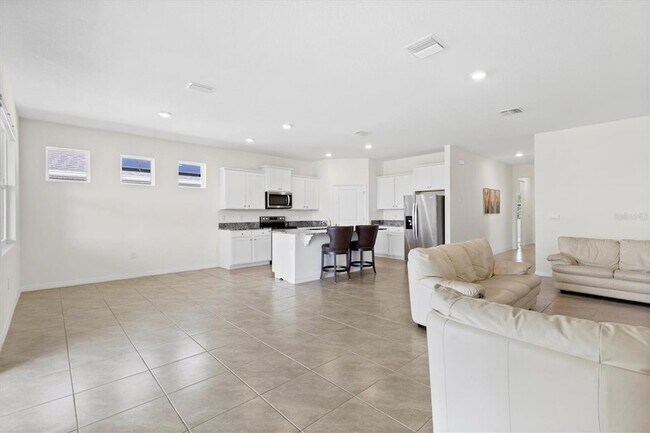Building Photo - 8022 Penrose Pl