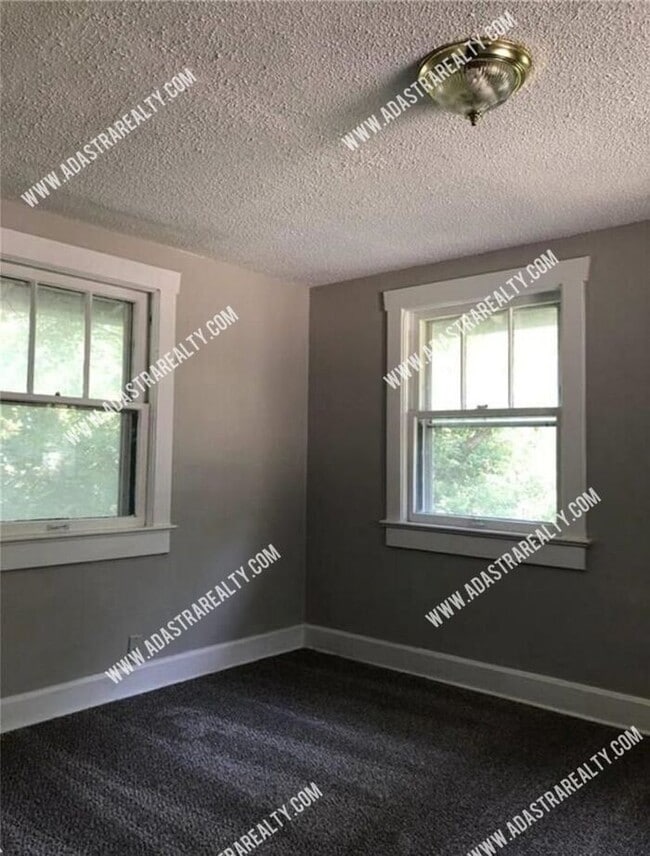 Building Photo - Perfect 3bed 1 Bath Waldo Home-Available i...