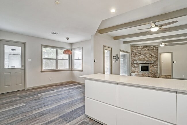 Building Photo - 5138 Rutherglenn Dr