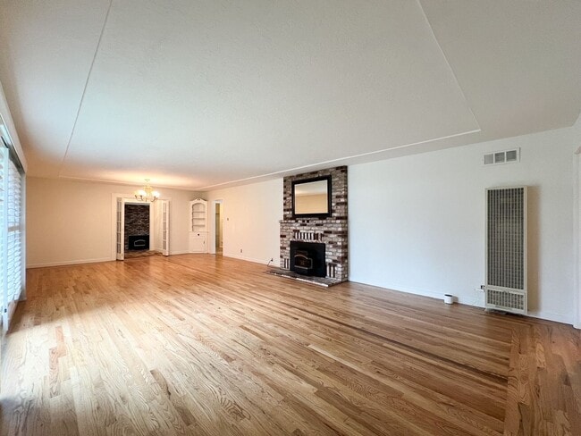 Building Photo - Four Bedroom Ranch-Style Home on an Extra-Large Lot