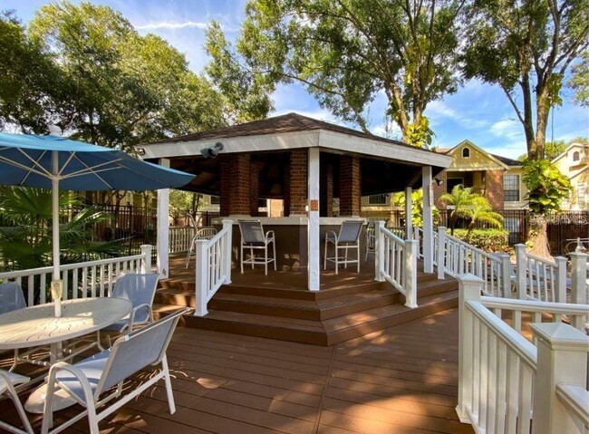 Building Photo - 8605 Mallard Reserve Dr
