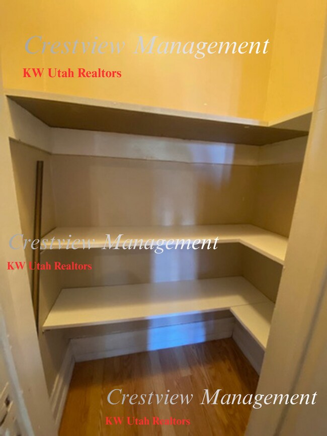 Building Photo - Roche Duplex