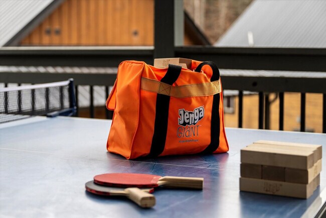 Building Photo - 532 Warbonnet Wy