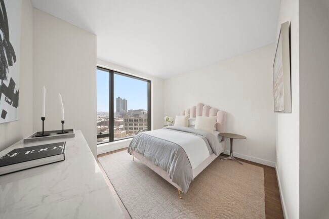 Building Photo - 99 Hudson St