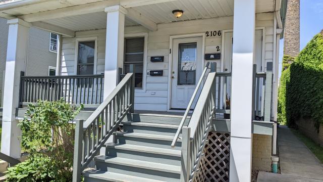 Building Photo - 3 bedroom in Evanston IL 60201