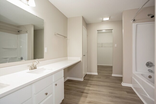 Building Photo - 6887 W Burlington Dr