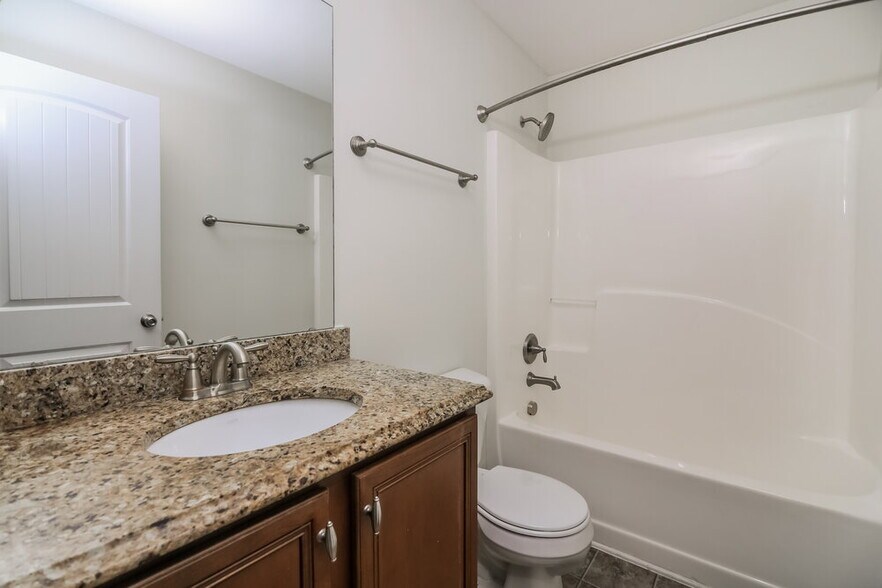 Building Photo - 21 Wensley Ct