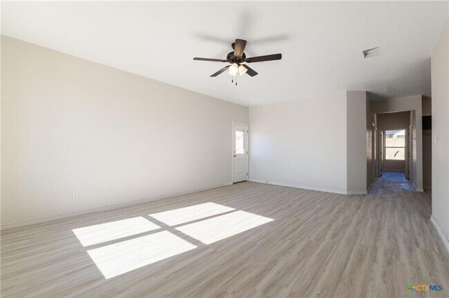 Building Photo - 508 Adley Ave