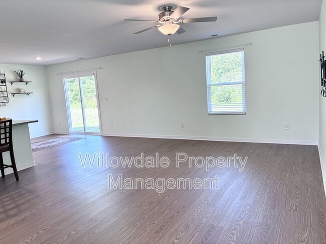 Building Photo - 357 Gourd St