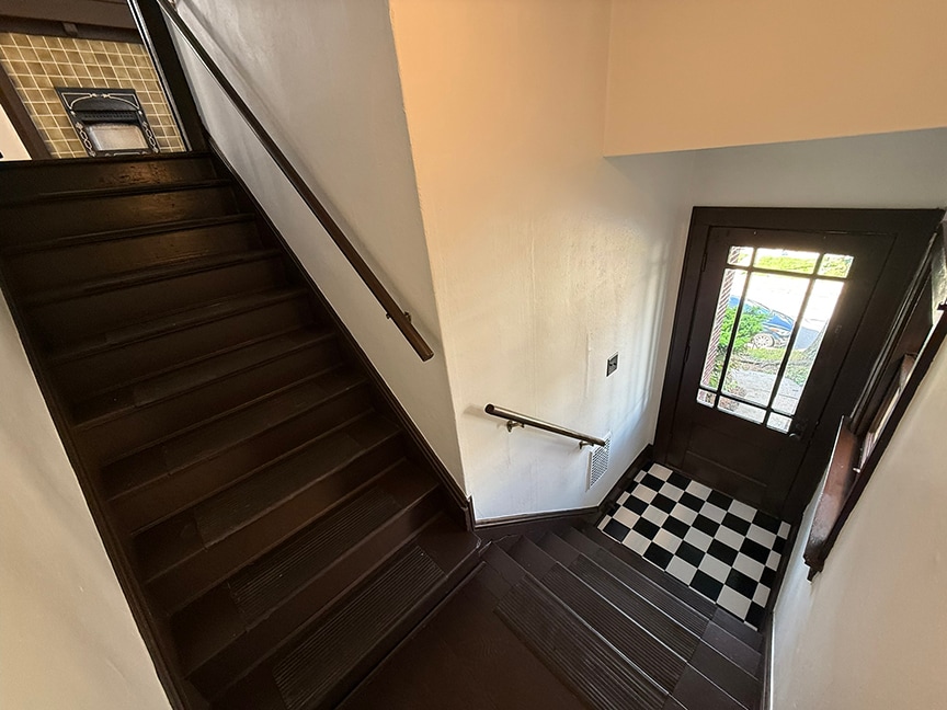 Building Photo - 800 Bayridge Ave